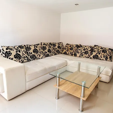 Skyline Haven Apartment Oradea Exterior photo
